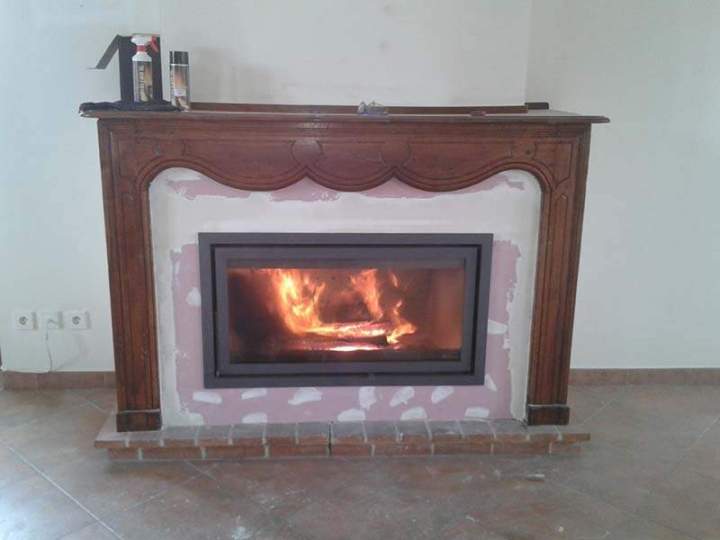 Chauffage au bois traditionnel près de Foix
